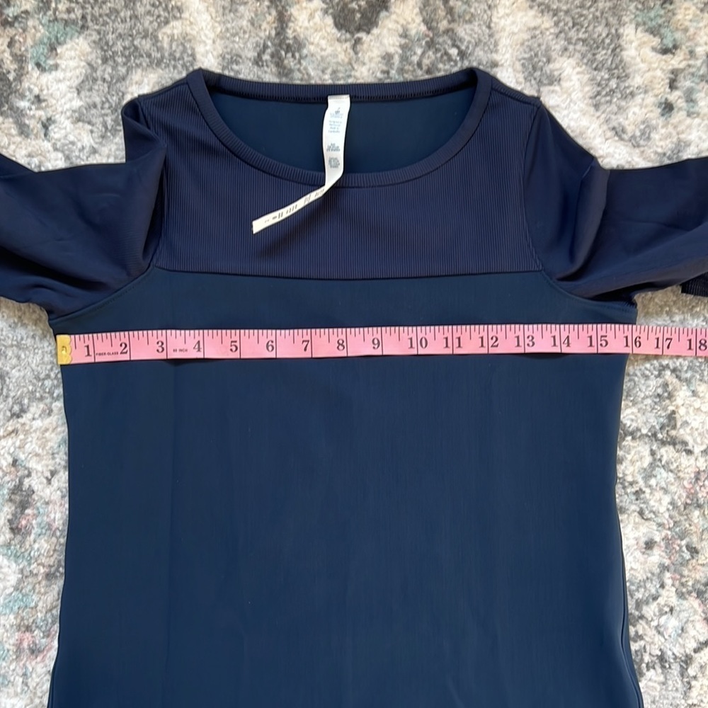 Lululemon Out Of This World Long Sleeve - Picture 7 of 8